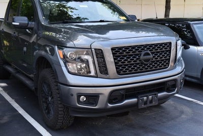 2019 Nissan Titan SL