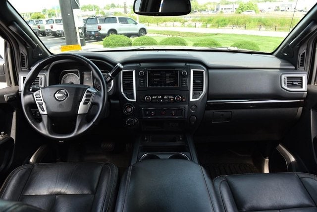 2019 Nissan Titan SL
