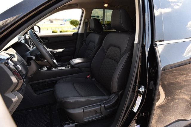 2024 Nissan Pathfinder S