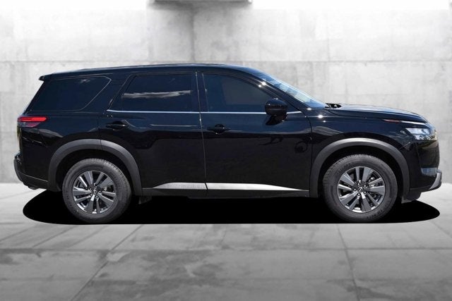 2024 Nissan Pathfinder S