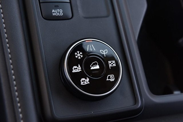2026 Nissan Pathfinder S