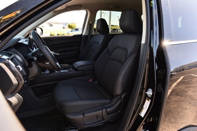 2026 Nissan Pathfinder S