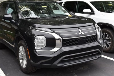 2025 Mitsubishi Outlander ES