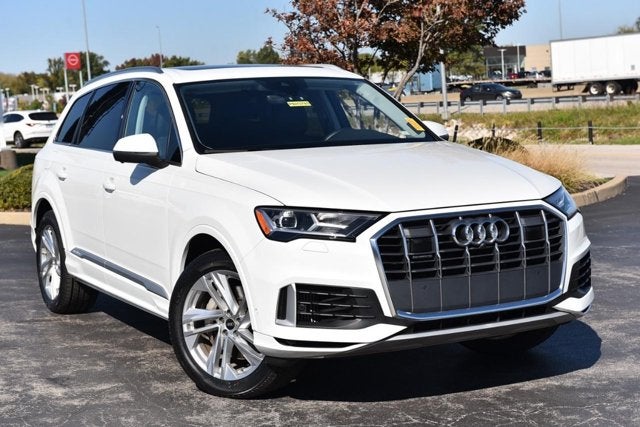 2022 Audi Q7 Premium Plus