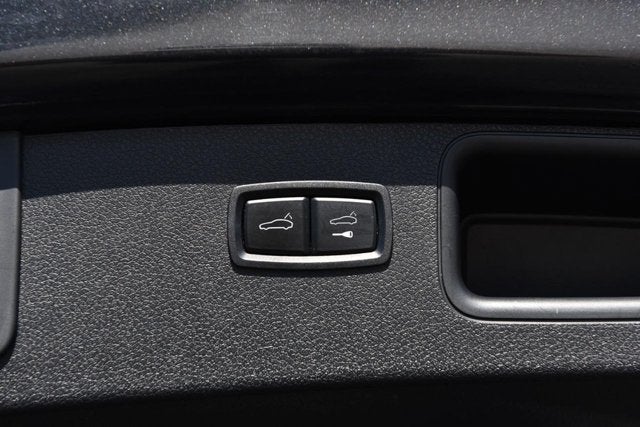 2020 Porsche Macan AWD