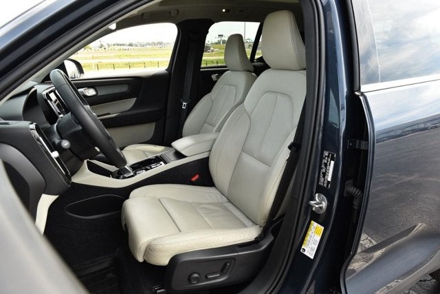 2022 Volvo XC40 Inscription