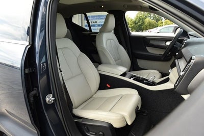 2022 Volvo XC40 Inscription