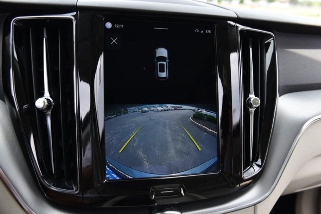 2022 Volvo XC60 Momentum