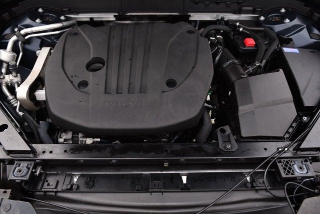 2022 Volvo XC60 Momentum
